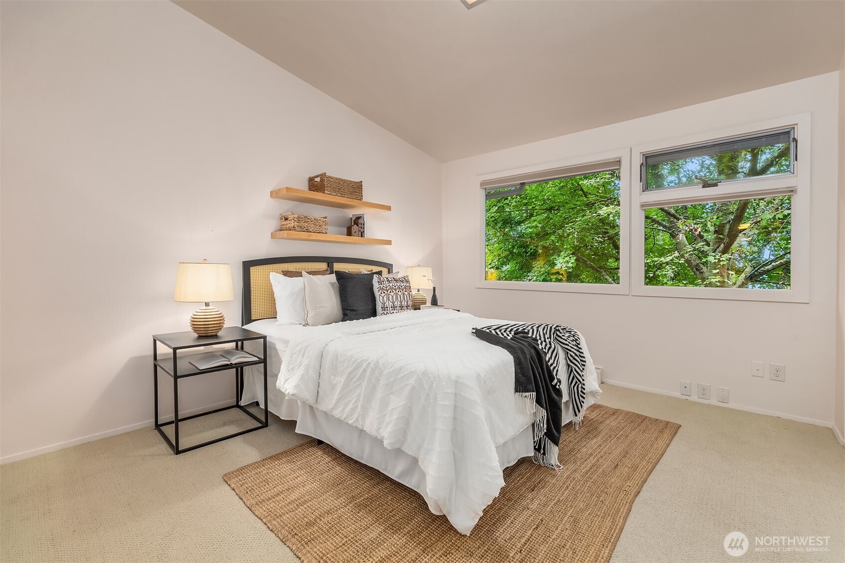 4148 Boulevard Place Mercer Island, WA 98040 - Photo 29 of 37