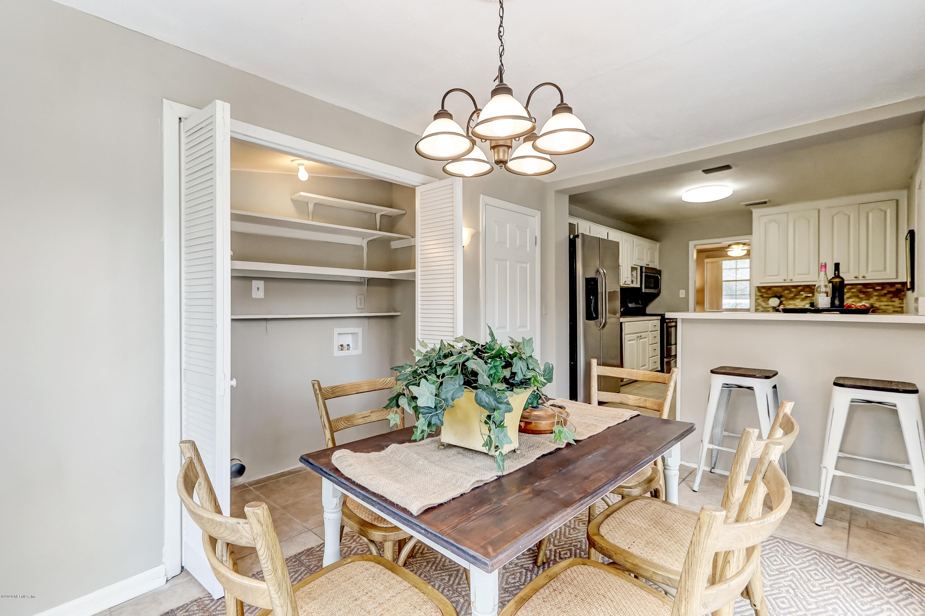 227 Sapelo Road Jacksonville, FL 32216 - Photo 31 of 35 Rave Home Staging Jacksonville (28)
