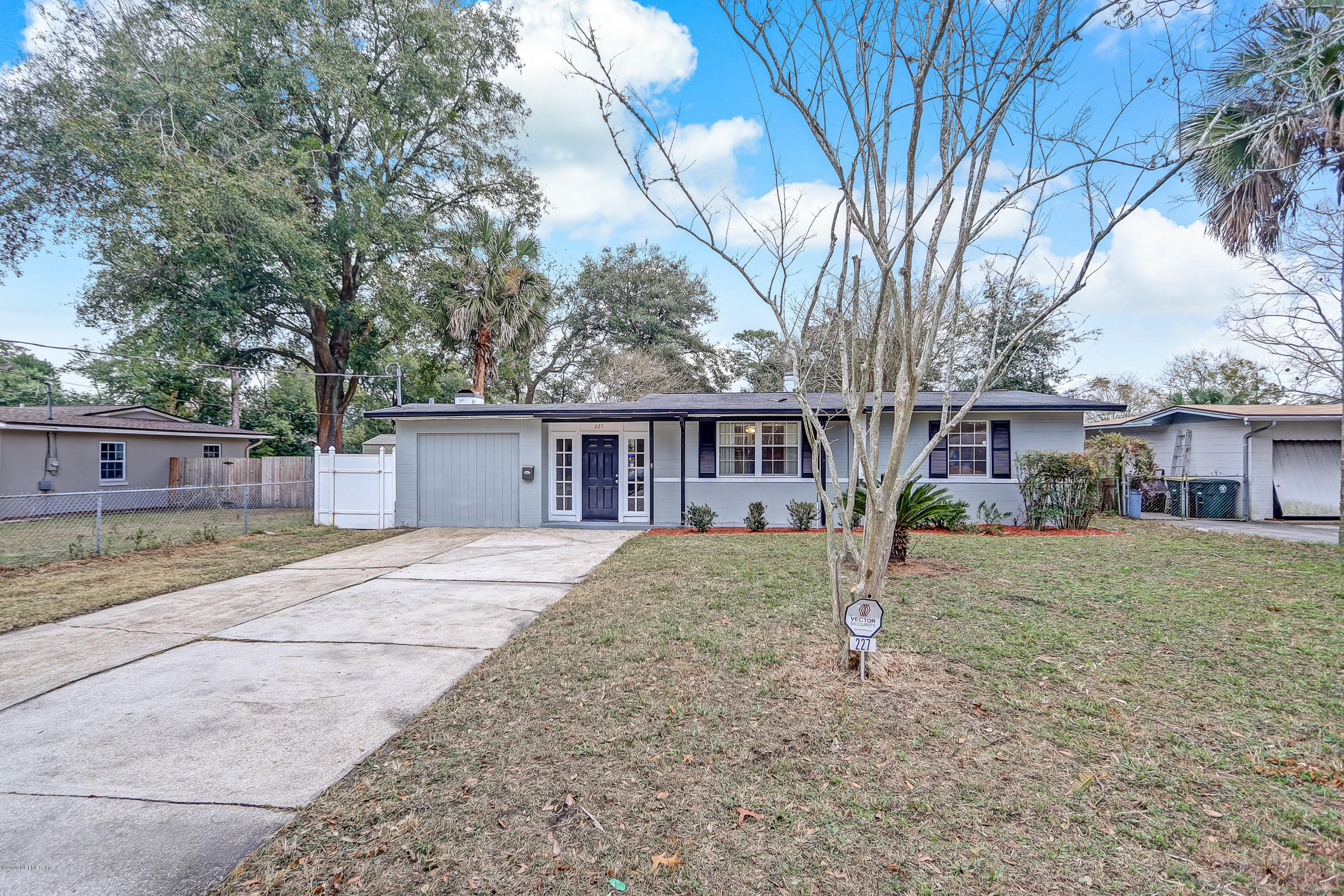 227 Sapelo Road Jacksonville, FL 32216 - Photo 34 of 35 Rave Home Staging Jacksonville (35)