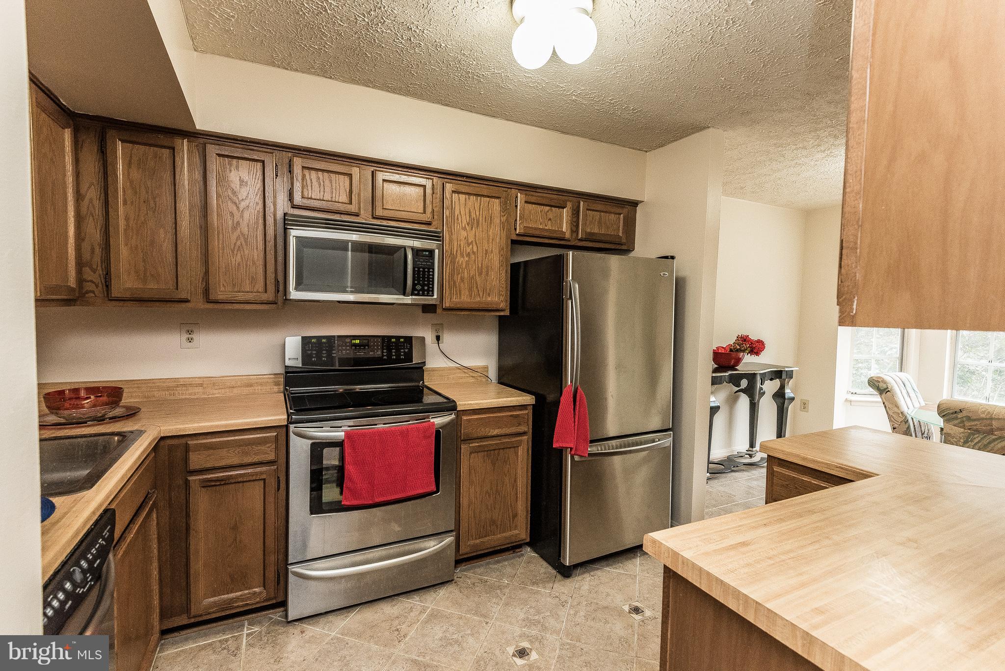 11432 Encore Drive Silver Spring, MD 20901 - Photo 8 of 24 Kitchen