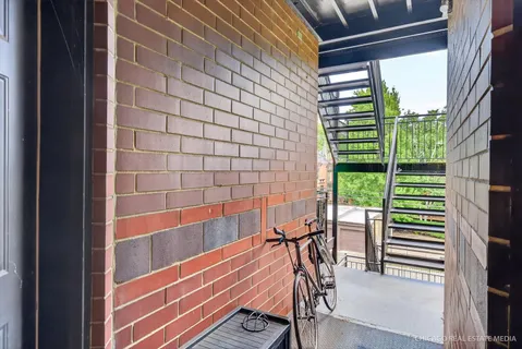 4711 North Malden Street, Unit 2S, Chicago, IL 60640