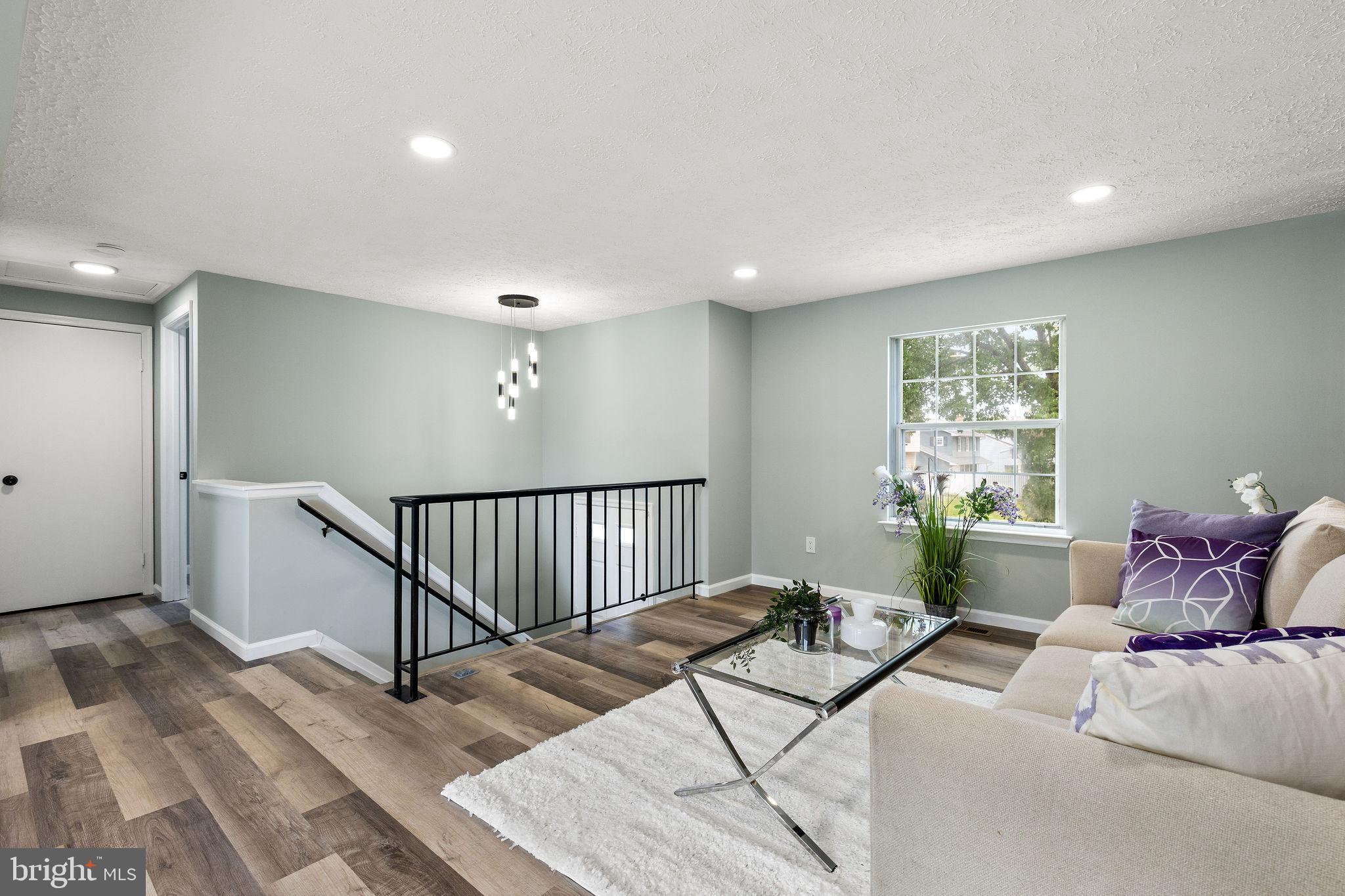 1207 Blithe Court Upper Marlboro, MD 20774 - Photo 6 of 33 Living Room