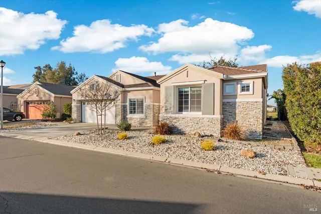 a view of a house with a street view