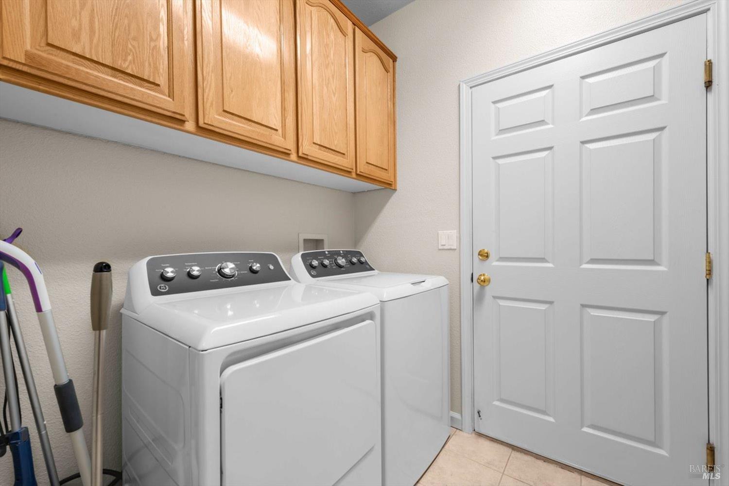 2121 St Andrews Drive Rio Vista, CA 94571 - Photo 36 of 53 a utility room with dryer and washer