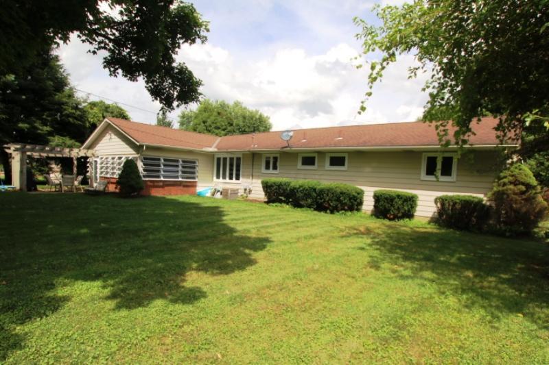 2091 Riggs Road Northeast Newark, OH 43055 - Photo 2 of 29 Gallery Image 2