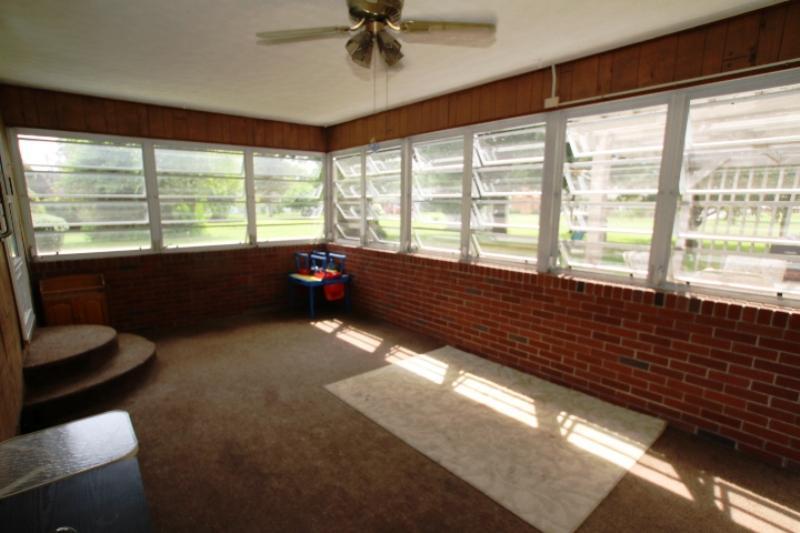 2091 Riggs Road Northeast Newark, OH 43055 - Photo 24 of 29 Gallery Image 24
