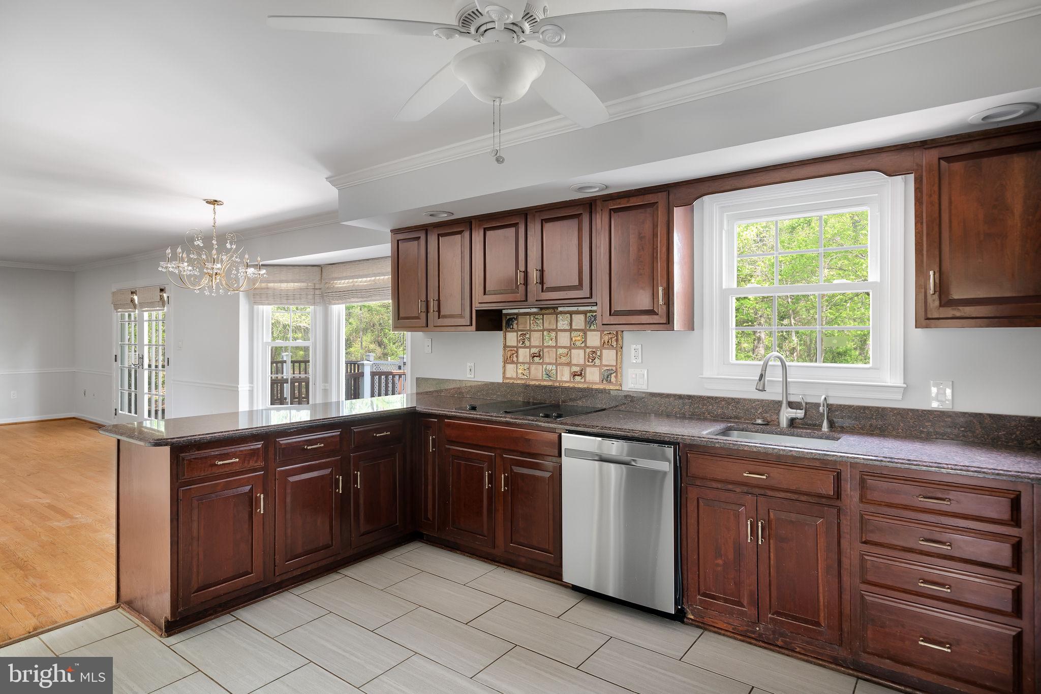 11612 Putnams Mill Road Hume, VA 22639 - Photo 27 of 49 New/Newer Appliances