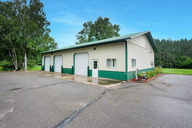$899,900 | 18300 672nd Lane, Jacobson, MN 55752
