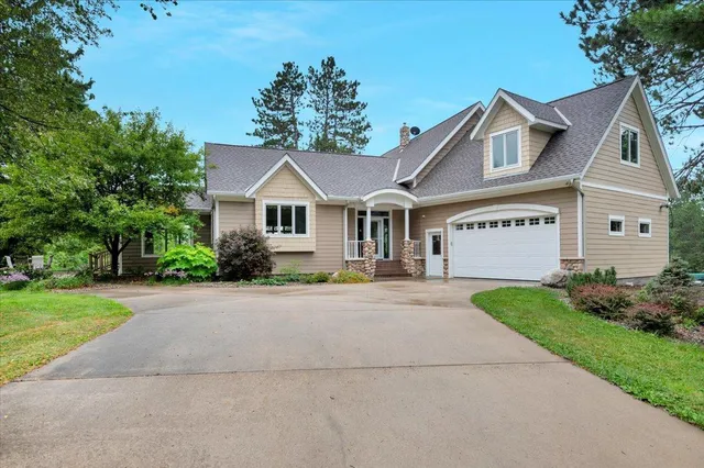 $899,900 | 18300 672nd Lane, Jacobson, MN 55752