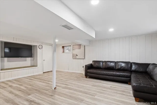 $899,000 | 39 Darling Avenue, New Rochelle, NY 10804