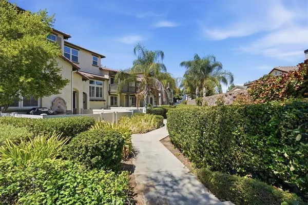 $494,900 | 33600 Willow Haven Lane, Unit 106, Murrieta, CA 92563