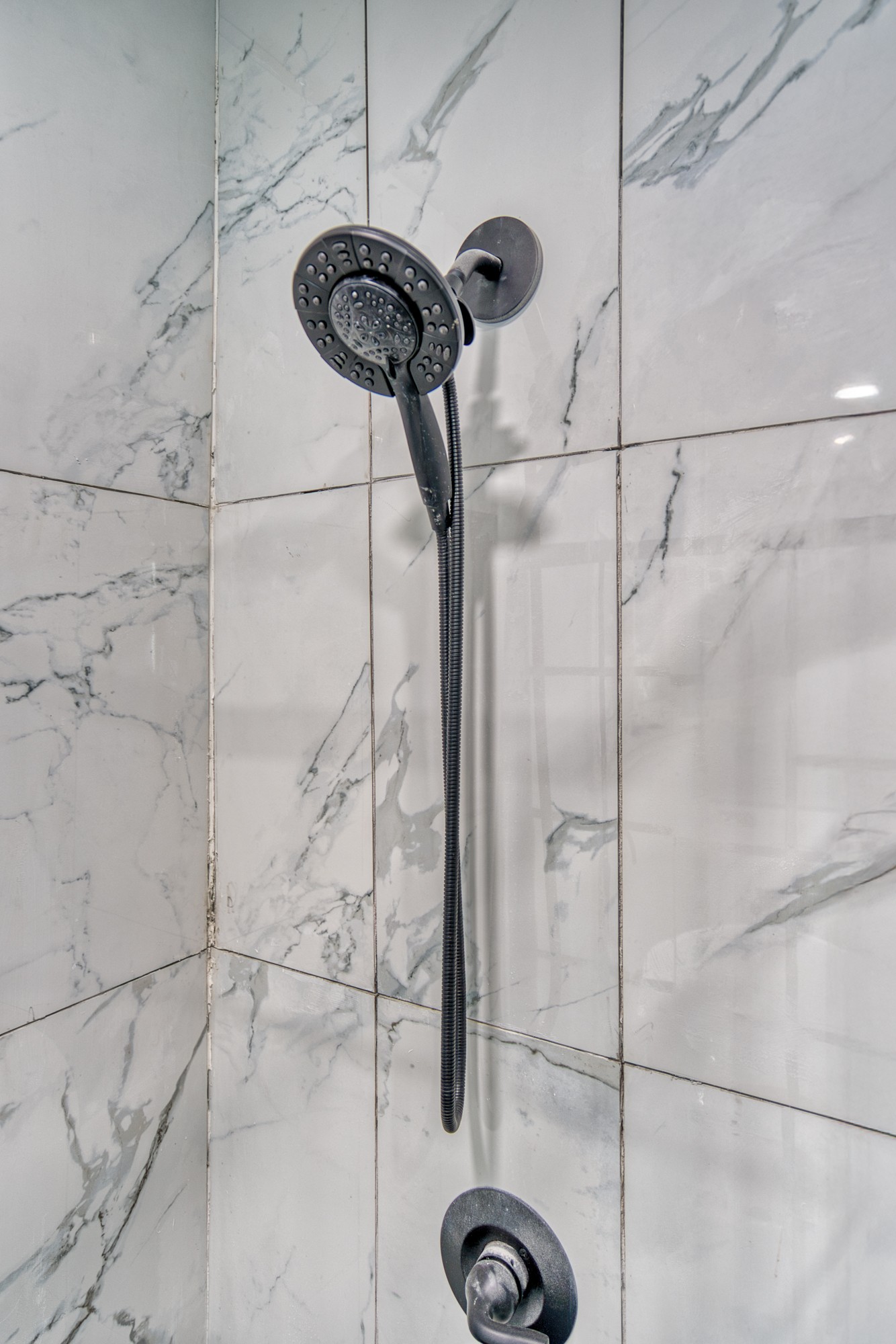 62 North Main Street Springfield, TN 37172 - Photo 33 of 40 a bathroom with a shower