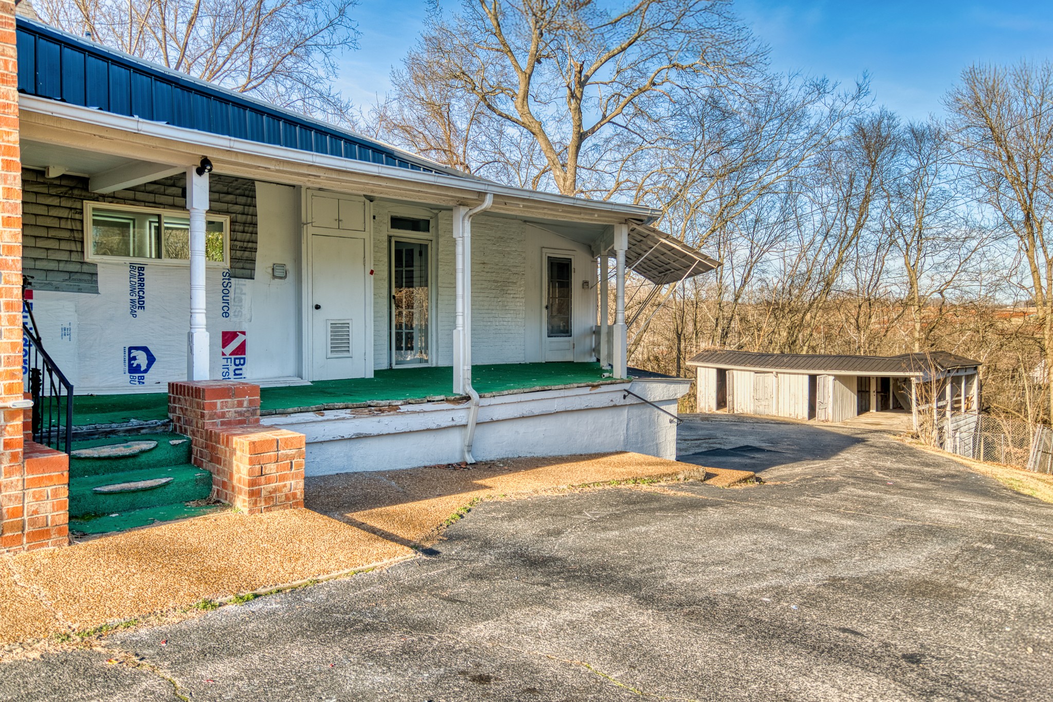 62 North Main Street Springfield, TN 37172 - Photo 9 of 40 front view of house with a yard
