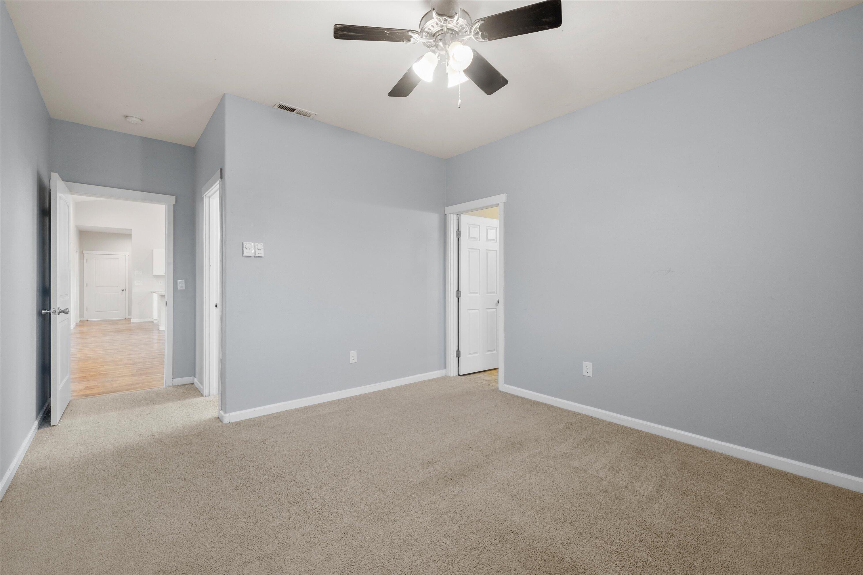 63042 Deschutes Road Bend, OR 97701 - Photo 21 of 58 Guest room 2