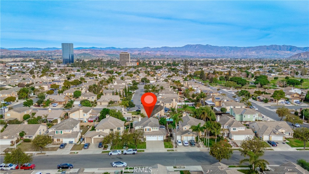 701 Caliente Way Oxnard, CA 93036 - Photo 2 of 39