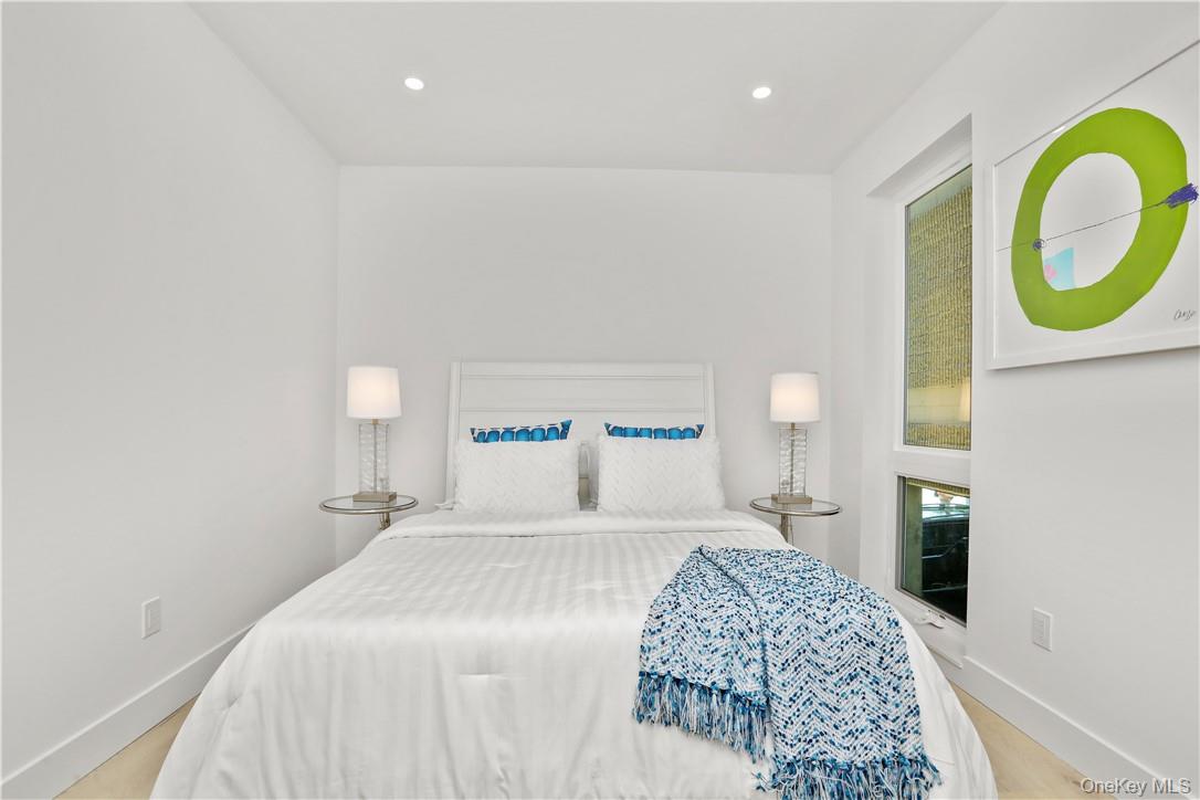 145 Library Lane, Unit 4A Mamaroneck, NY 10543 - Photo 18 of 27 Second bedroom