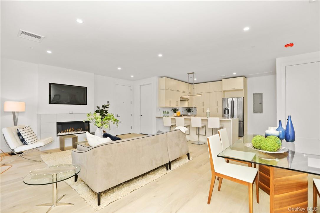 145 Library Lane, Unit 4A Mamaroneck, NY 10543 - Photo 7 of 27 Divine open space...