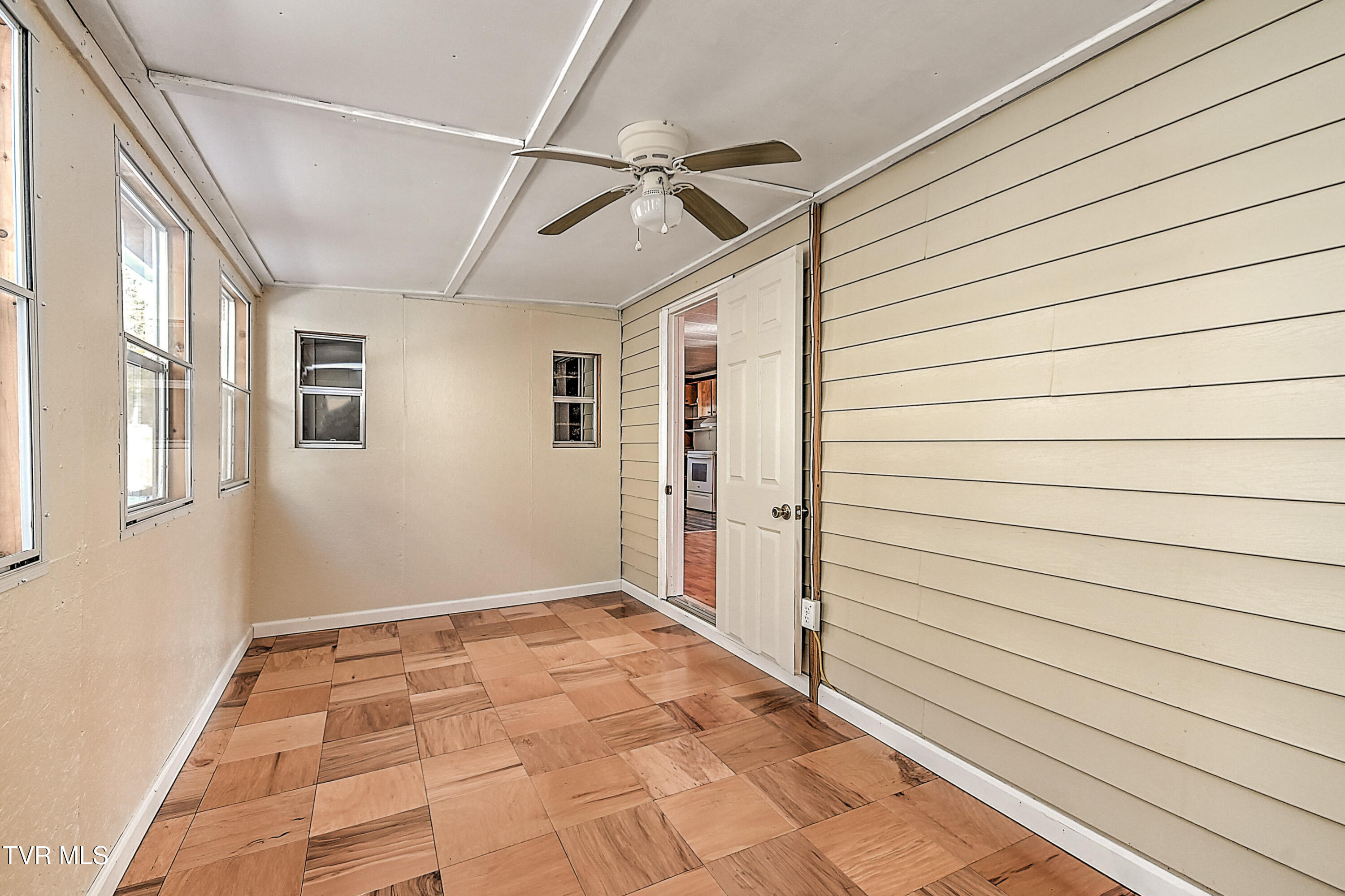 839 Corn Valley Road Lebanon, VA 24266 - Photo 16 of 50 Corn Valley JG-16