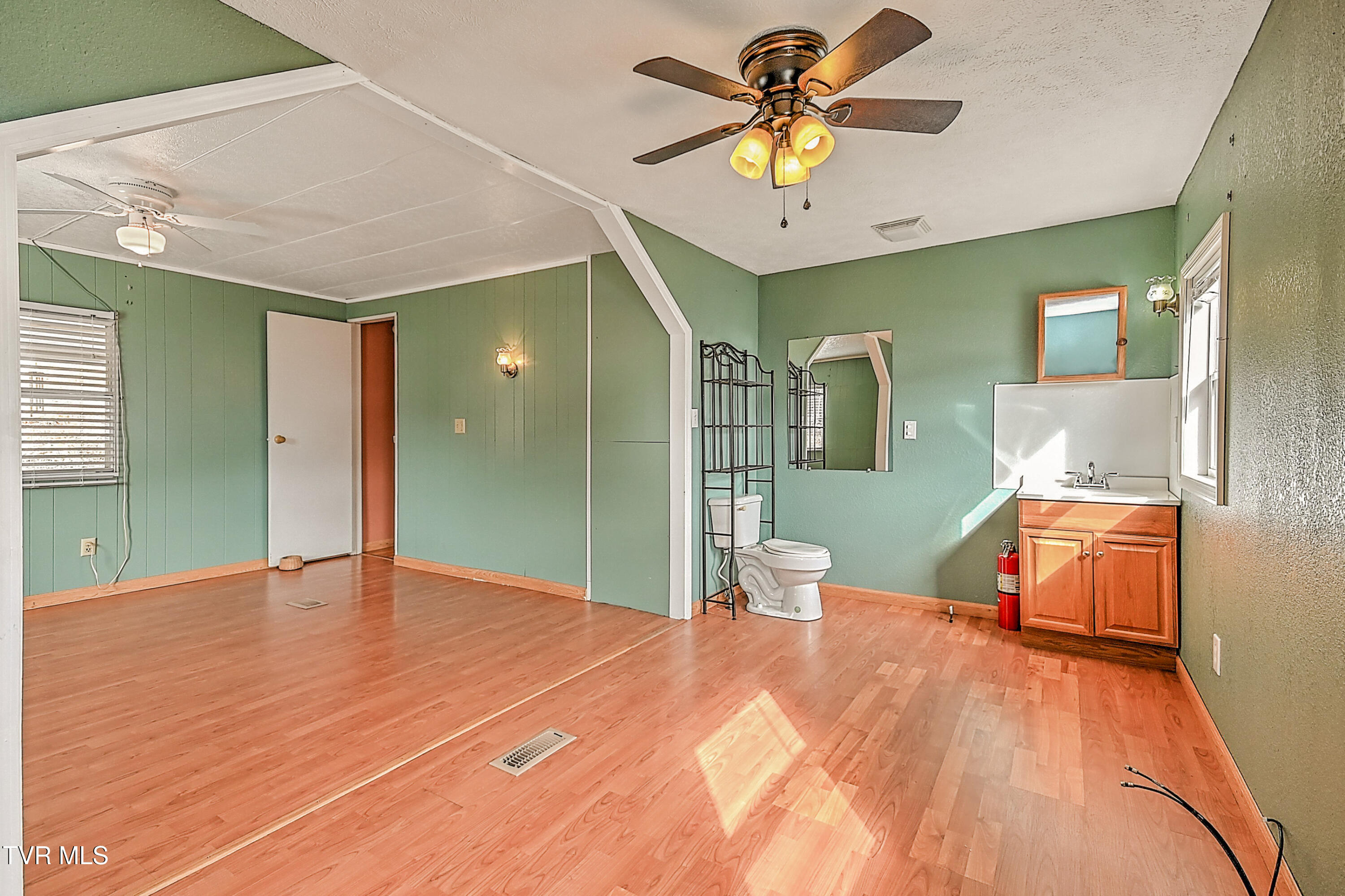 839 Corn Valley Road Lebanon, VA 24266 - Photo 29 of 50 Corn Valley JG-29