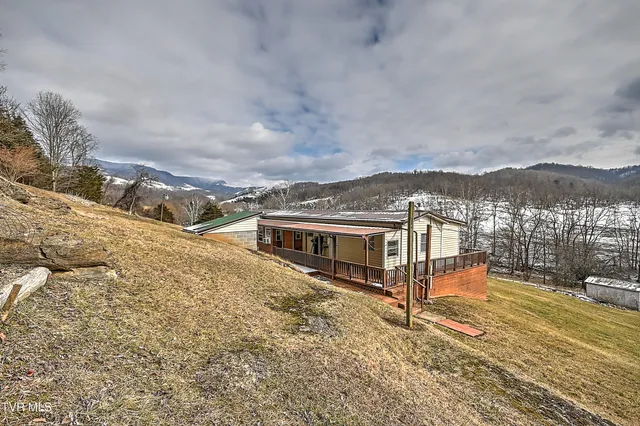 $165,000 | 839 Corn Valley Road, Lebanon, VA 24266