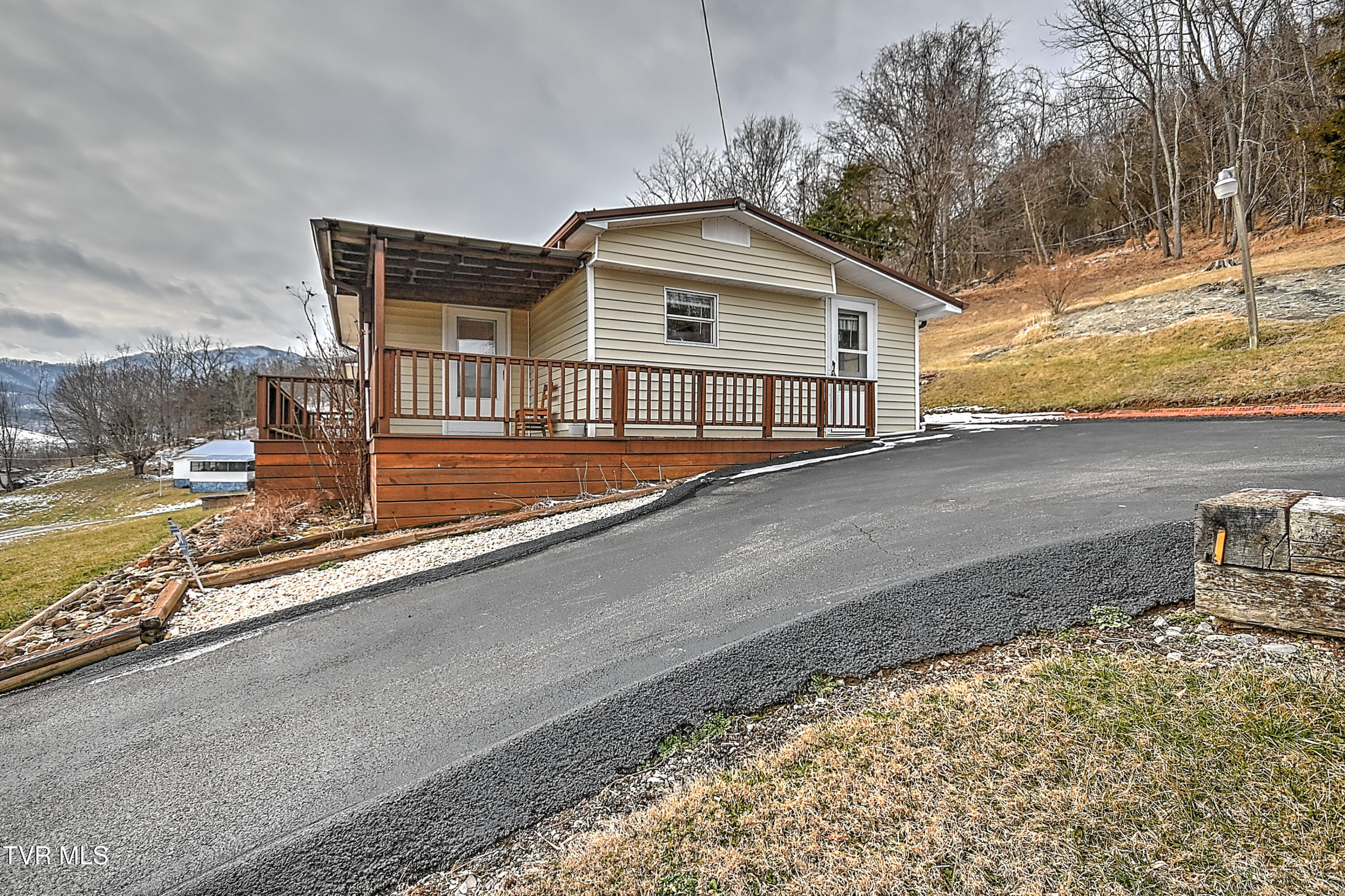 839 Corn Valley Road Lebanon, VA 24266 - Photo 47 of 50 Corn Valley JG-47