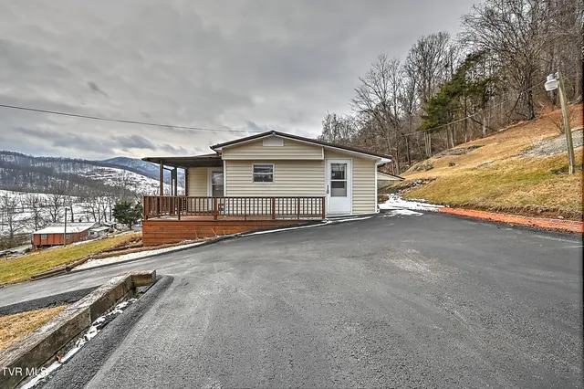$165,000 | 839 Corn Valley Road, Lebanon, VA 24266