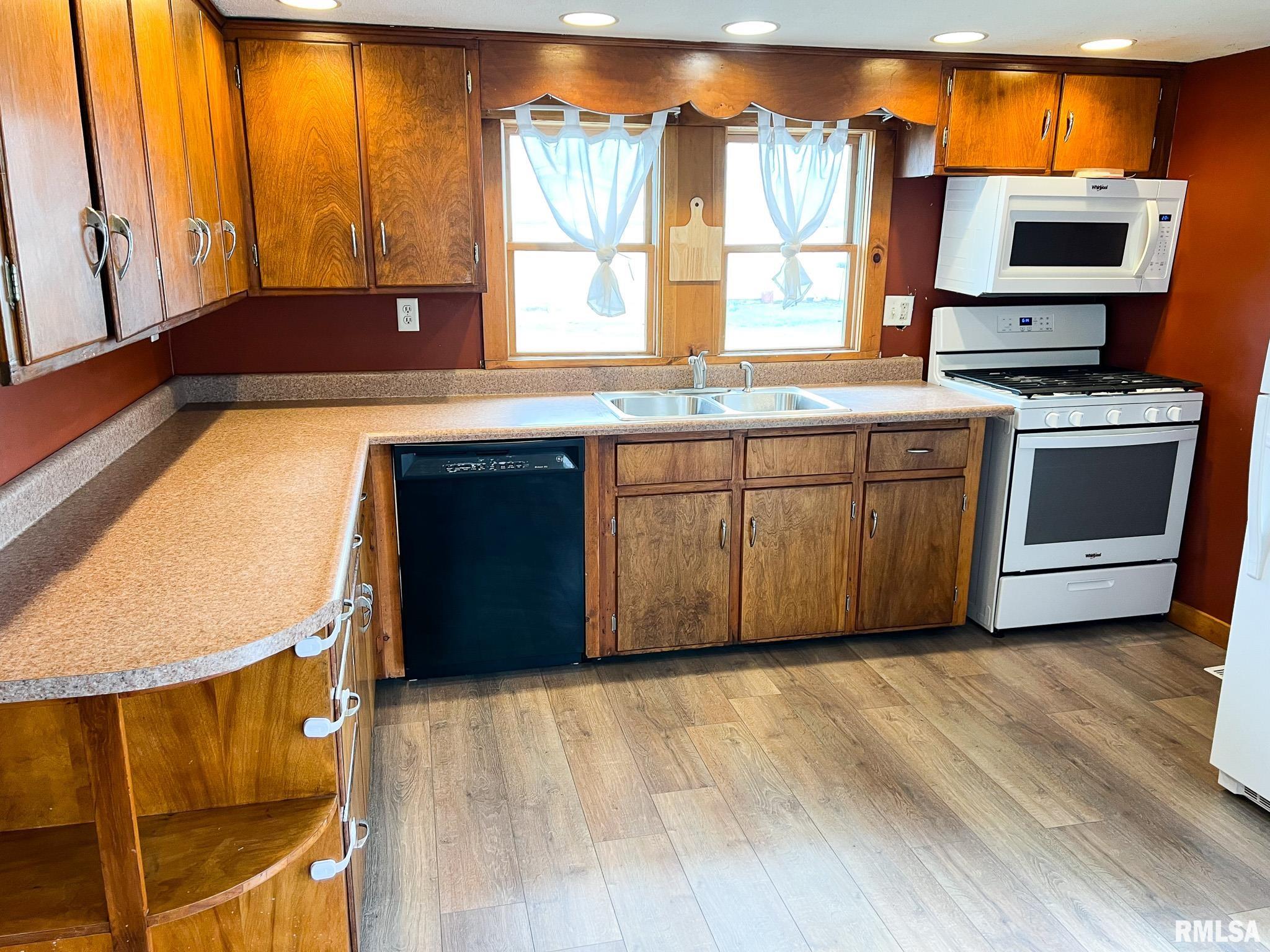 103 North 3rd Street Secor, IL 61771 - Photo 17 of 50