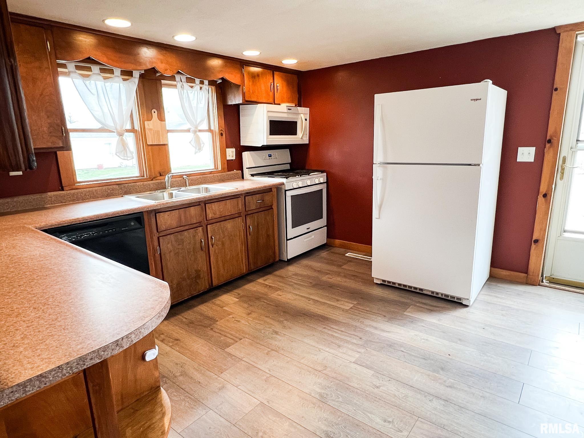 103 North 3rd Street Secor, IL 61771 - Photo 18 of 50