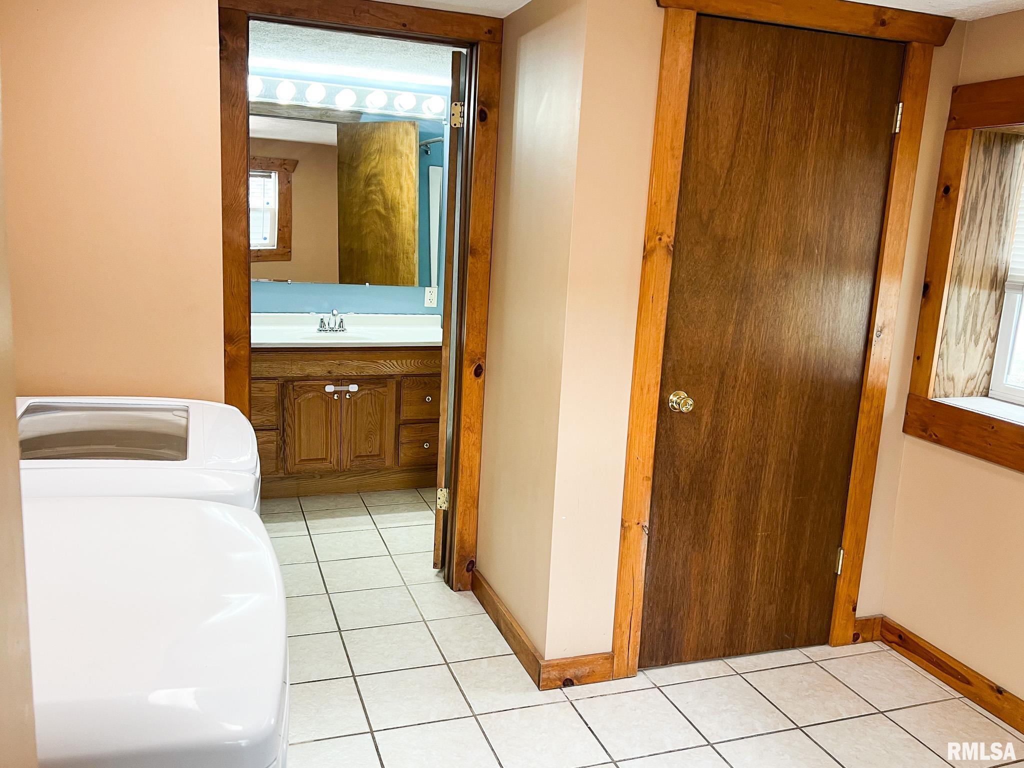 103 North 3rd Street Secor, IL 61771 - Photo 39 of 50