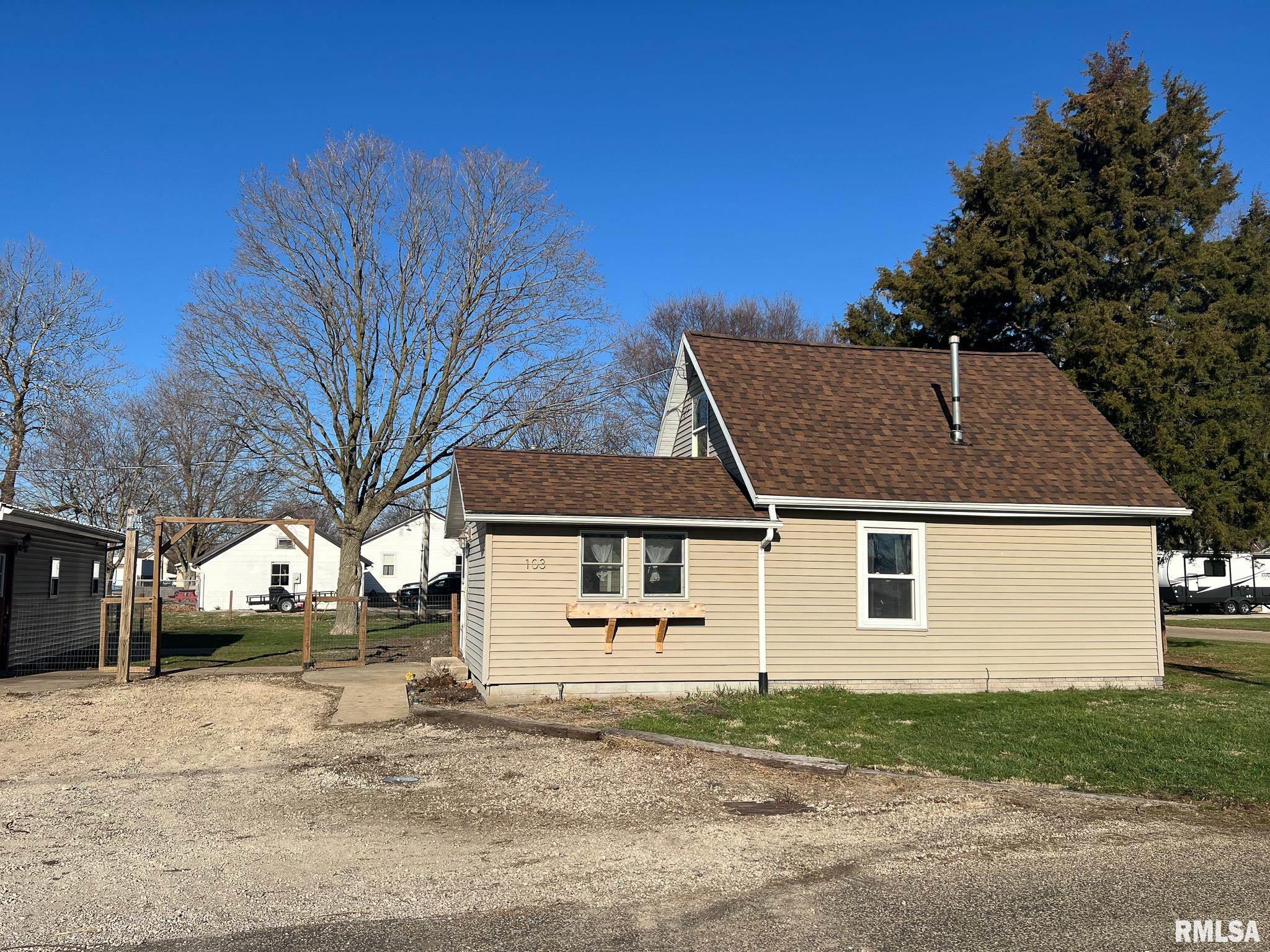 103 North 3rd Street Secor, IL 61771 - Photo 5 of 50