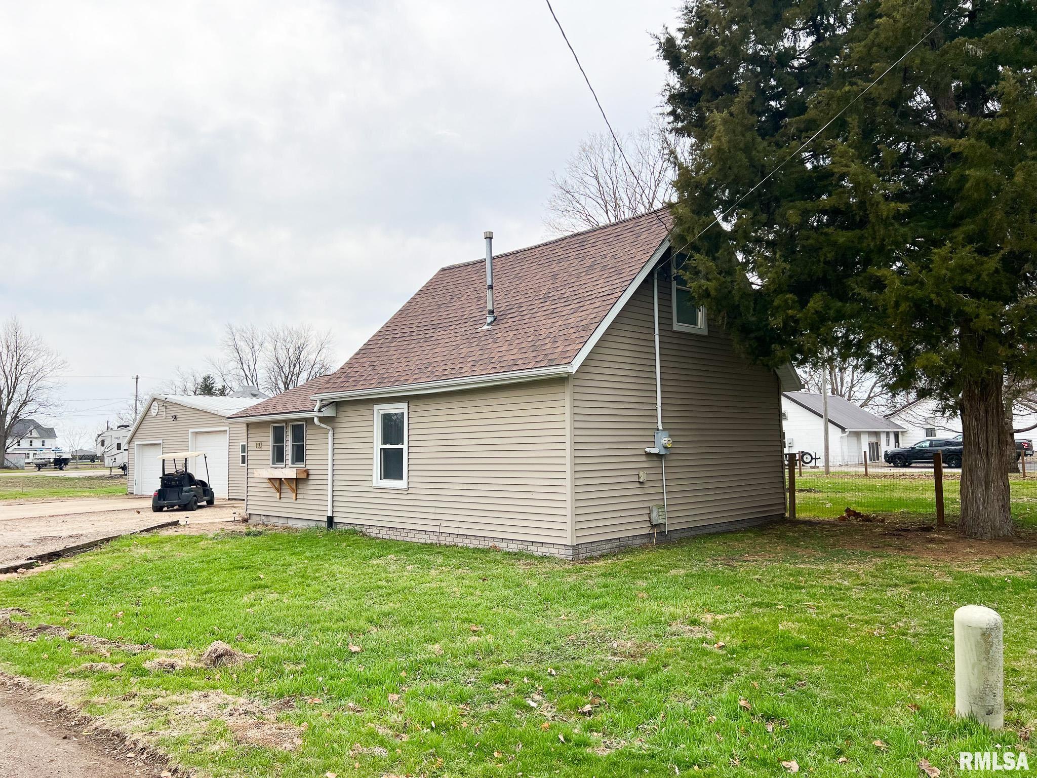 103 North 3rd Street Secor, IL 61771 - Photo 7 of 50