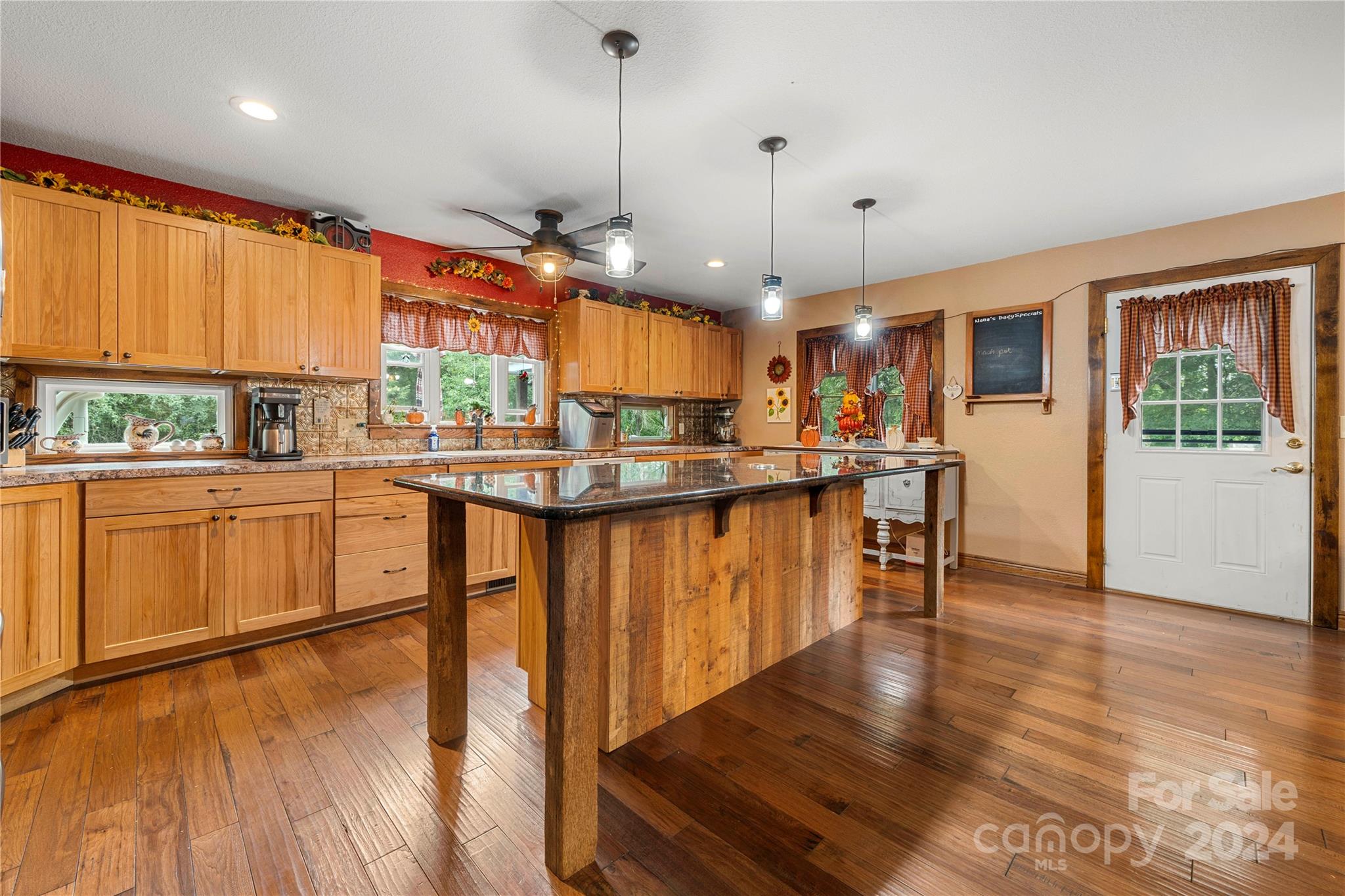 822 Holly Ridge Road Blacksburg, SC 29702 - Photo 22 of 48 Gallery Image 22
