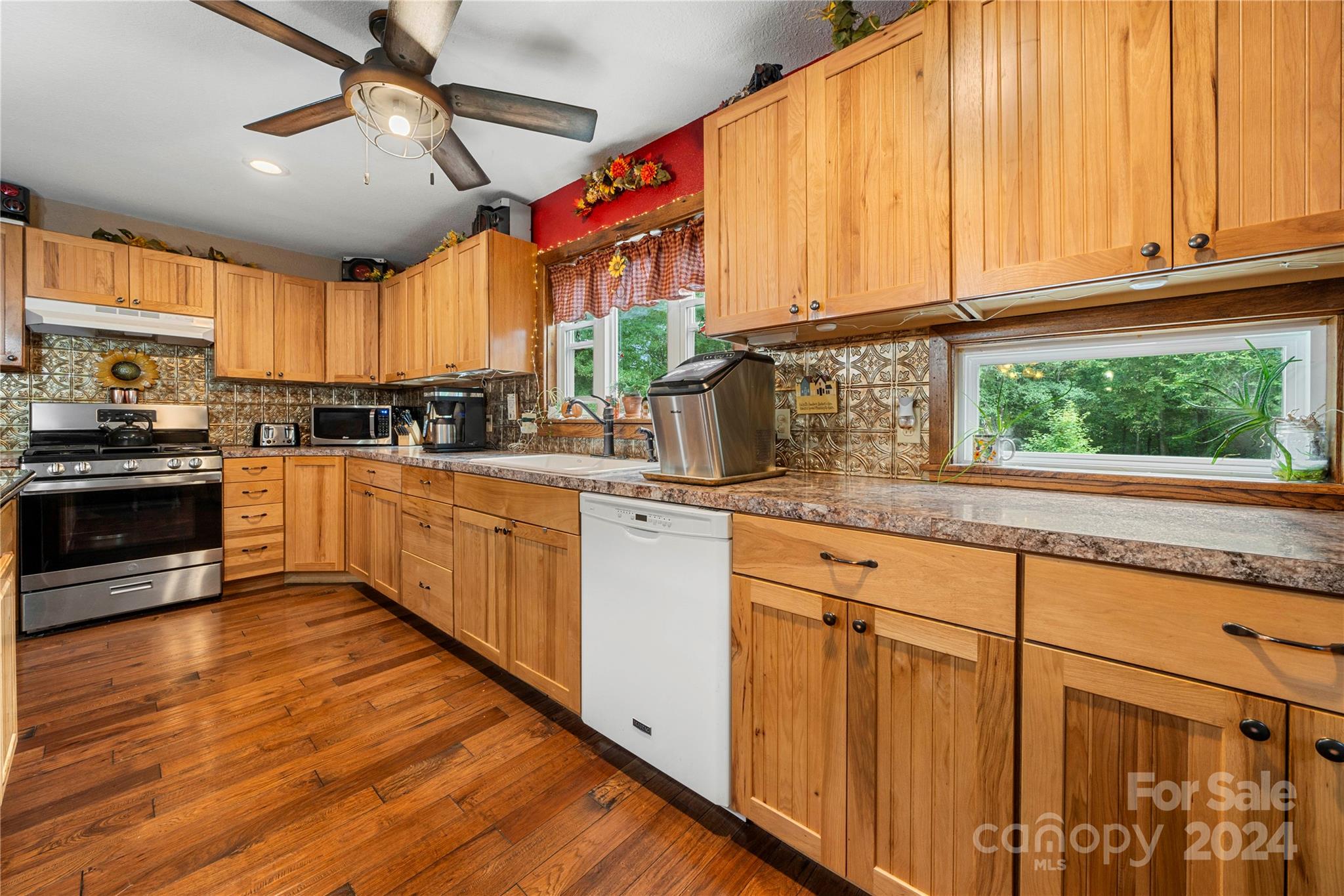 822 Holly Ridge Road Blacksburg, SC 29702 - Photo 26 of 48 Gallery Image 26