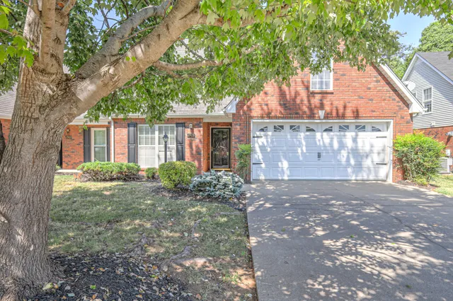 $471,900 | 2905 Stonehedge Drive, Murfreesboro, TN 37128
