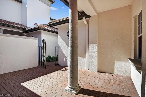 $585,000 | 3735 Montreux Lane, Unit BLDG 4102, Naples, FL 34114
