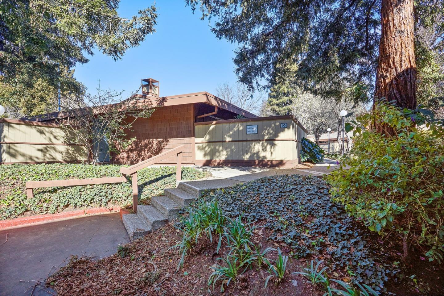 500 West Middlefield Road, Unit 93 Mountain View, CA 94043 - Photo 29 of 29 a view of a house with a yard