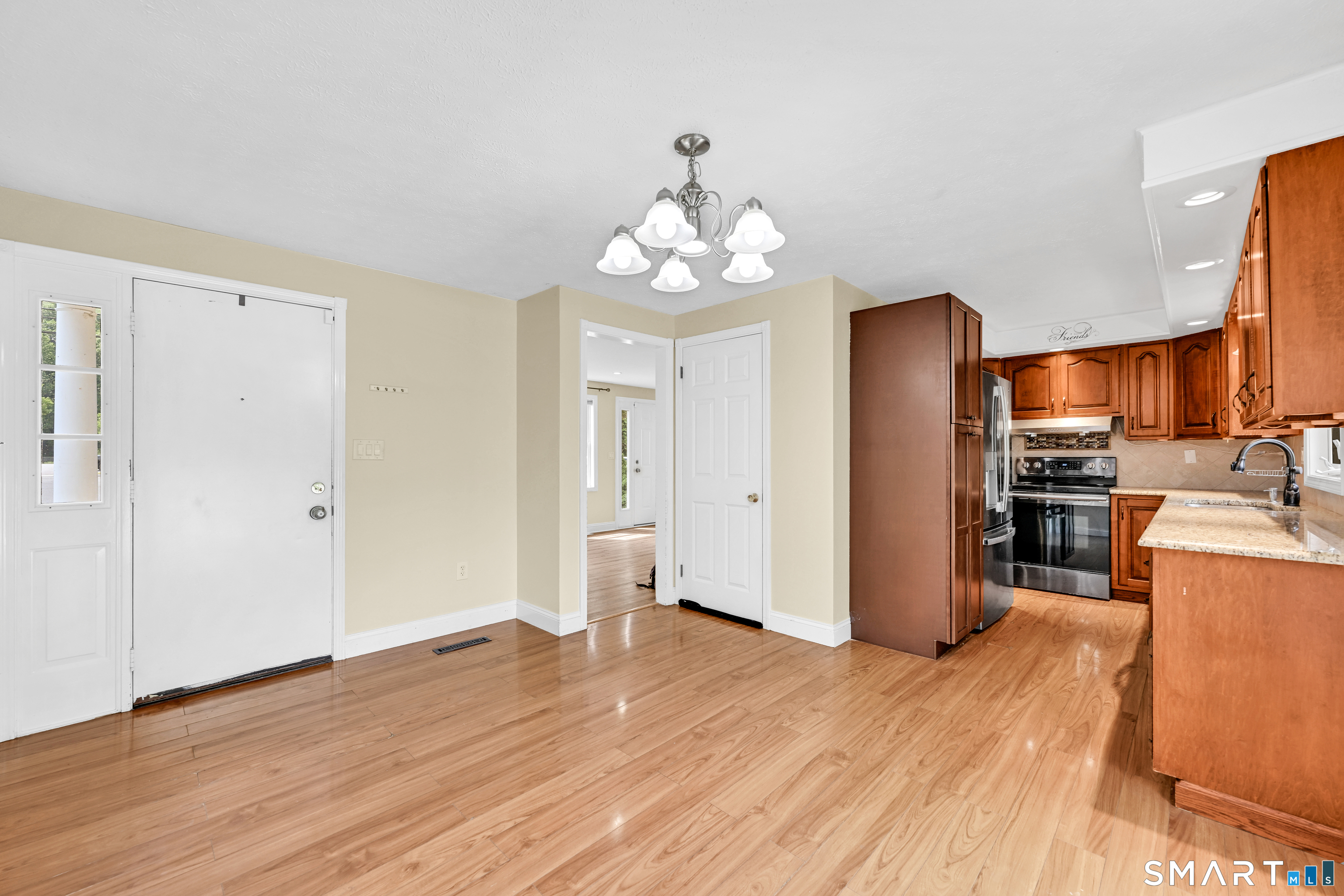 52 Monce Road Burlington, CT 06013 - Photo 10 of 39