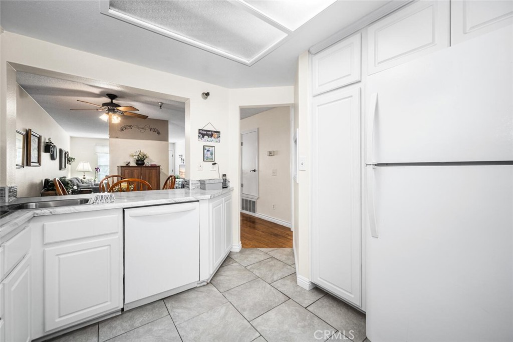 701 South Hayward Street, Unit B Anaheim, CA 92804 - Photo 12 of 31