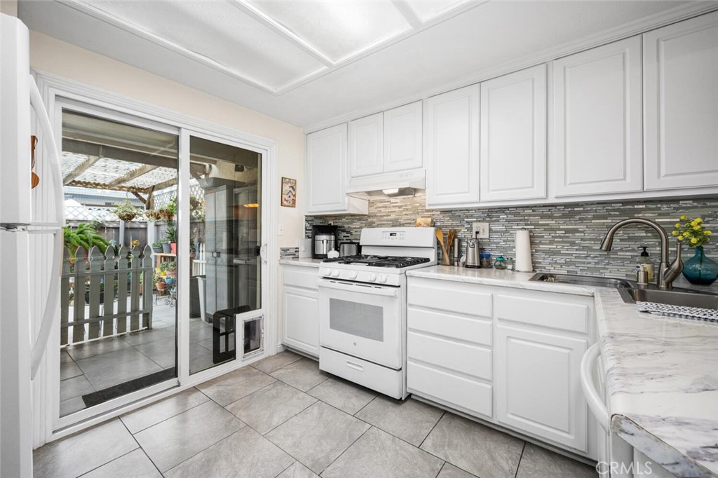 701 South Hayward Street, Unit B Anaheim, CA 92804 - Photo 13 of 31