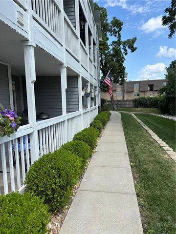 $149,900 | 4009 South Crysler Avenue, Unit 38 2, Independence, MO 64055