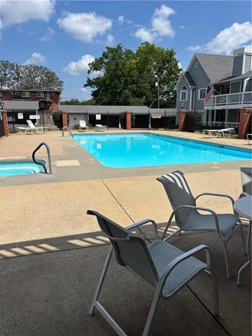 $149,900 | 4009 South Crysler Avenue, Unit 38 2, Independence, MO 64055