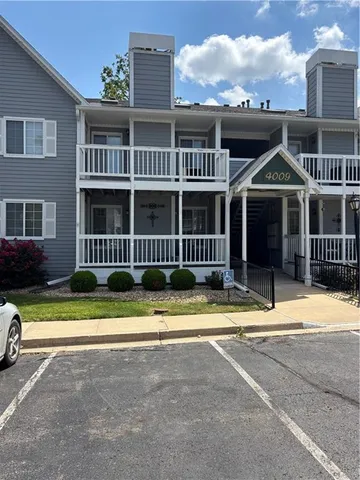 $149,900 | 4009 South Crysler Avenue, Unit 38 2, Independence, MO 64055