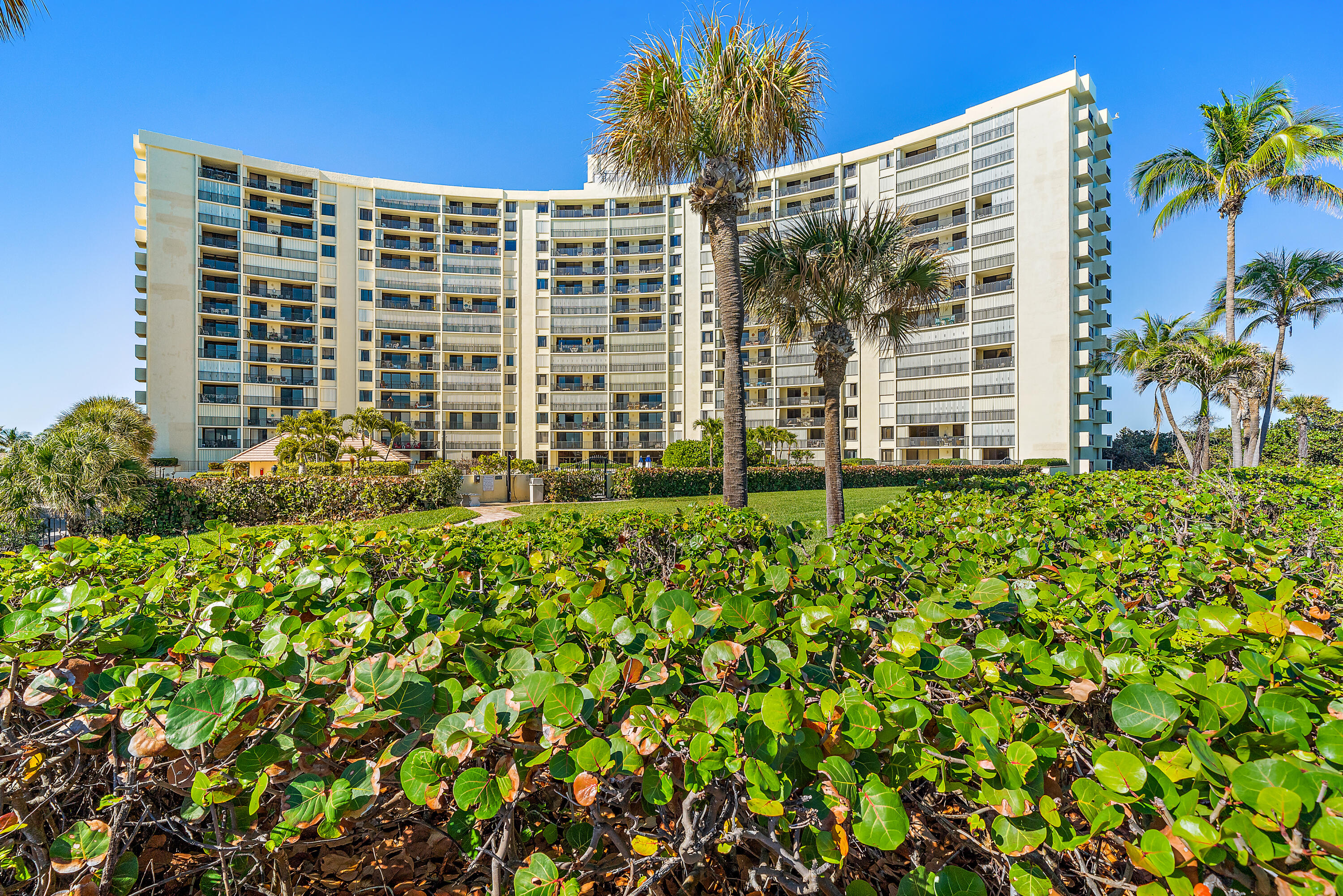 400 Ocean Trail Way, Unit 804 Jupiter, FL 33477 - Photo 30 of 32 046-400OceanTrailWay804-Jupiter-FL-FULL