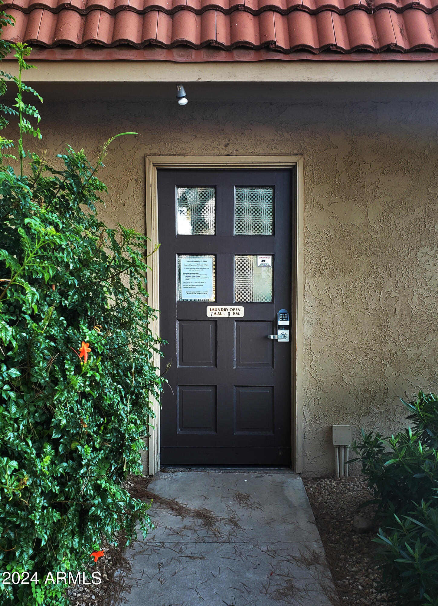 7436 East Chaparral Road, Unit 120B Scottsdale, AZ 85250 - Photo 23 of 24 a view of entryway with a street view