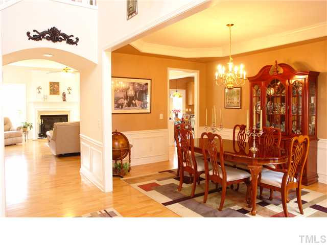 7622 Vista Del Rey Lane Raleigh, NC 27613 - Photo 2 of 12 Dining Room