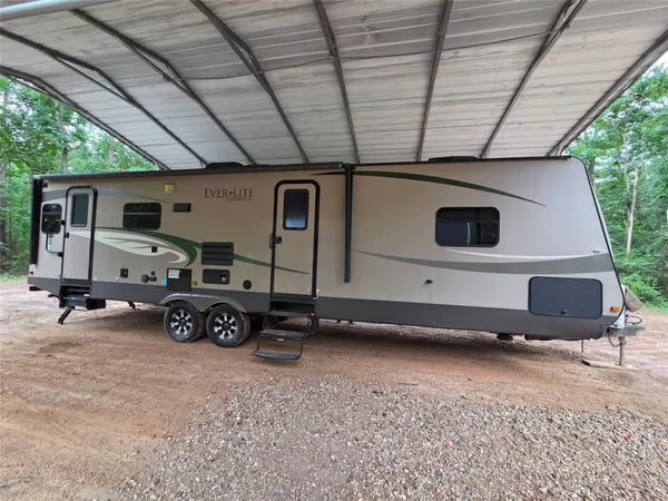 $850 | 18484 Thomas Street, Cleveland, TX 77328