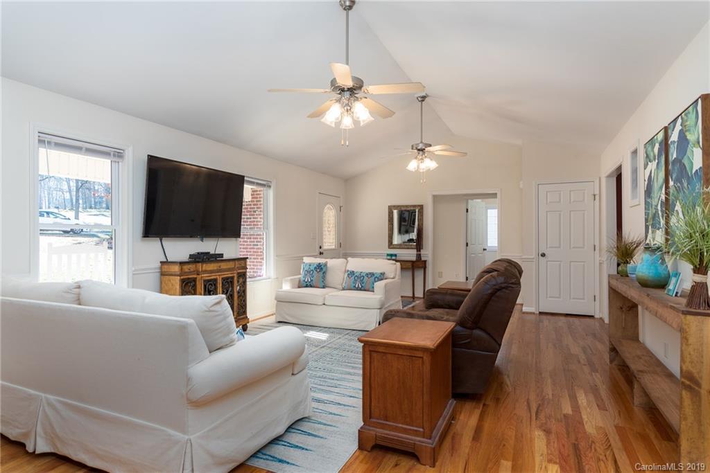 1133 Foxberry Road Lincolnton, NC 28092 - Photo 4 of 26 Gallery Image 4