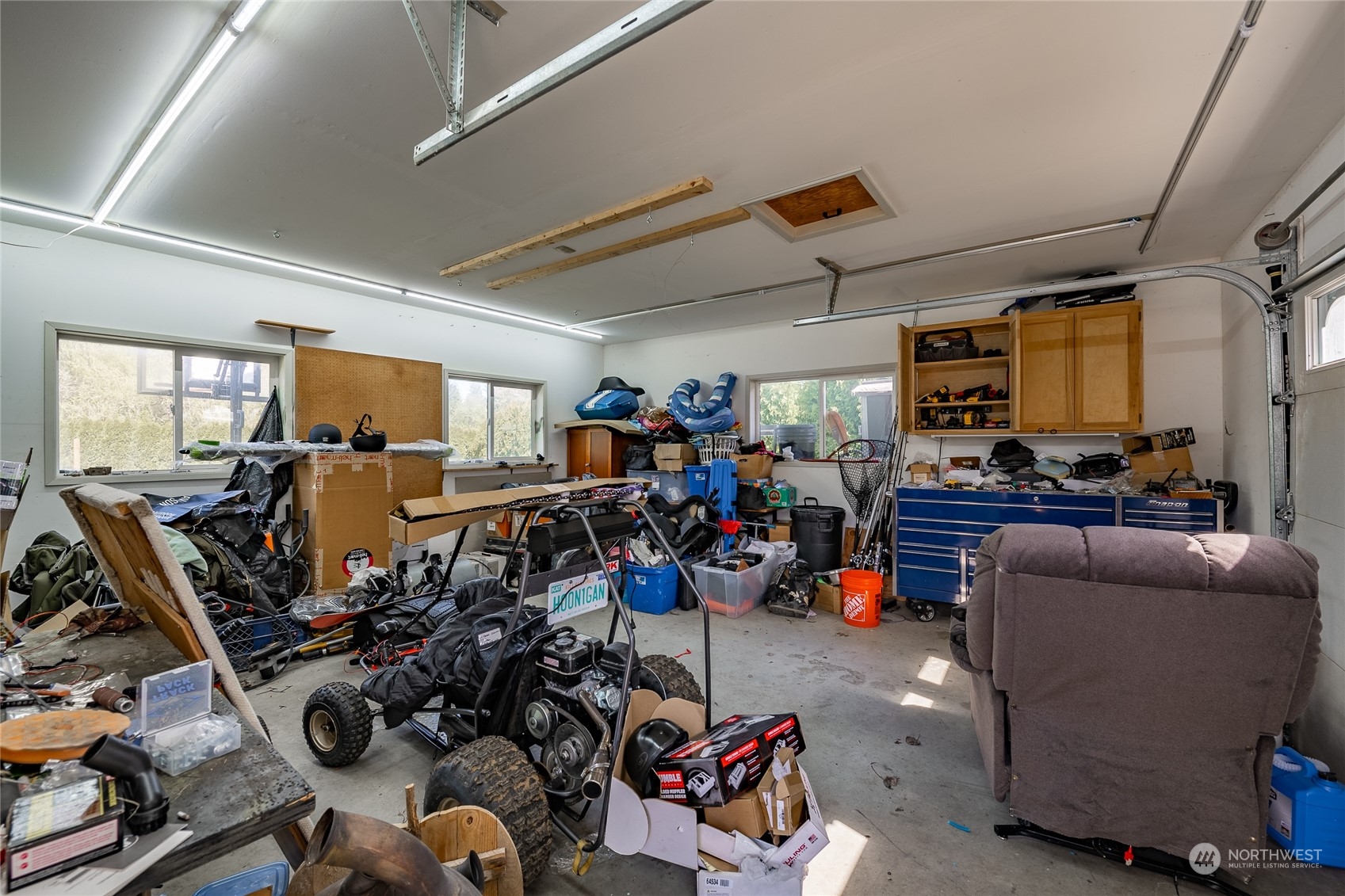 323 Edgewater Lane Lynden, WA 98264 - Photo 29 of 40 a view of a room with gym equipment