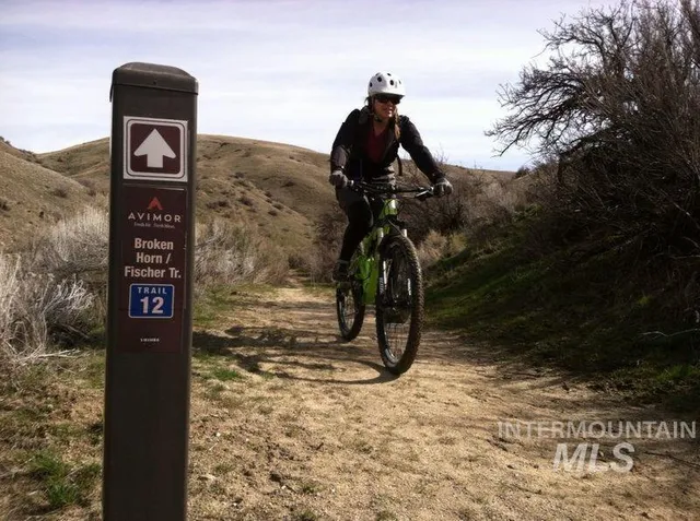 $515,000 | 20689 North Glenisla Avenue, Boise, ID 83714