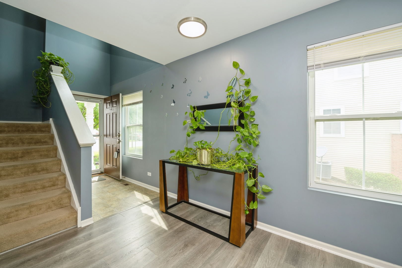 646 Grand Canyon Circle Crystal Lake, IL 60014 - Photo 2 of 14